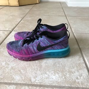 Women’s Nike Flyknit Air Max